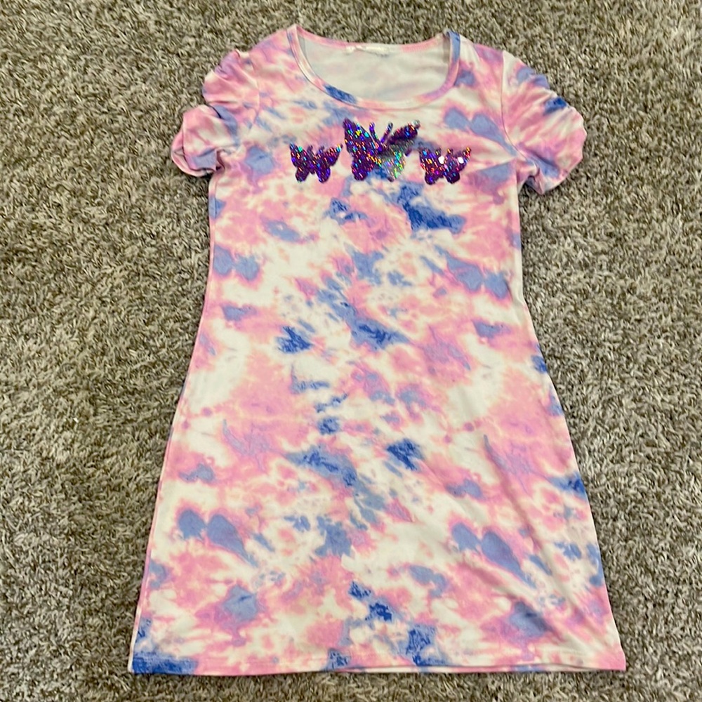 Girls dress